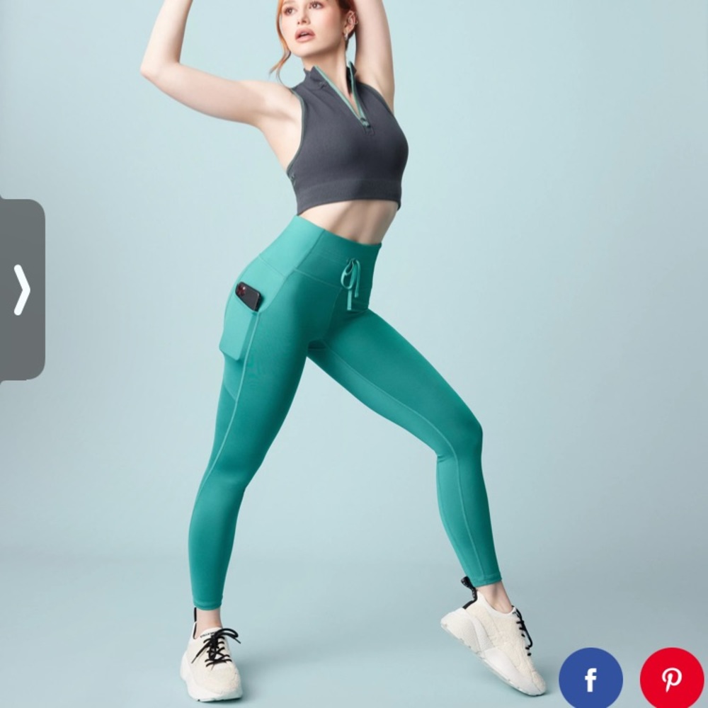 Fabletics Ultra Cool Shine Leggings